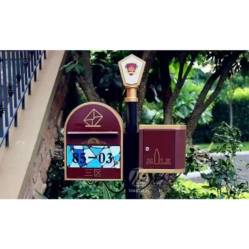 Villa Mailbox