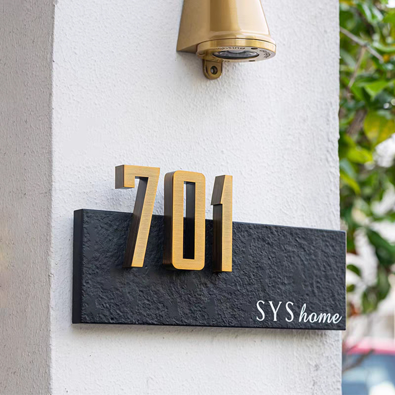 How can high-contrast design improve the readability of house numbers on signs and signage from a distance?